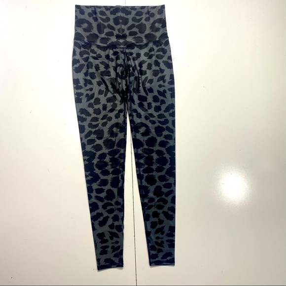 Elektrix Love Eco Conscious Streetwear Recycled Cheetah Print Leggings NWT M - Picture 6 of 16